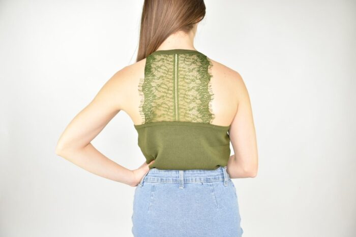 CANOTTA verde con schiena in pizzo Abbigliamento